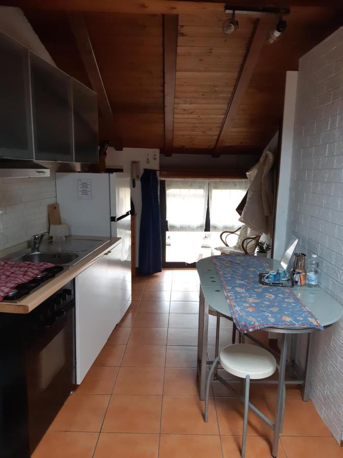 Little 58 Apartment Luino Exterior photo