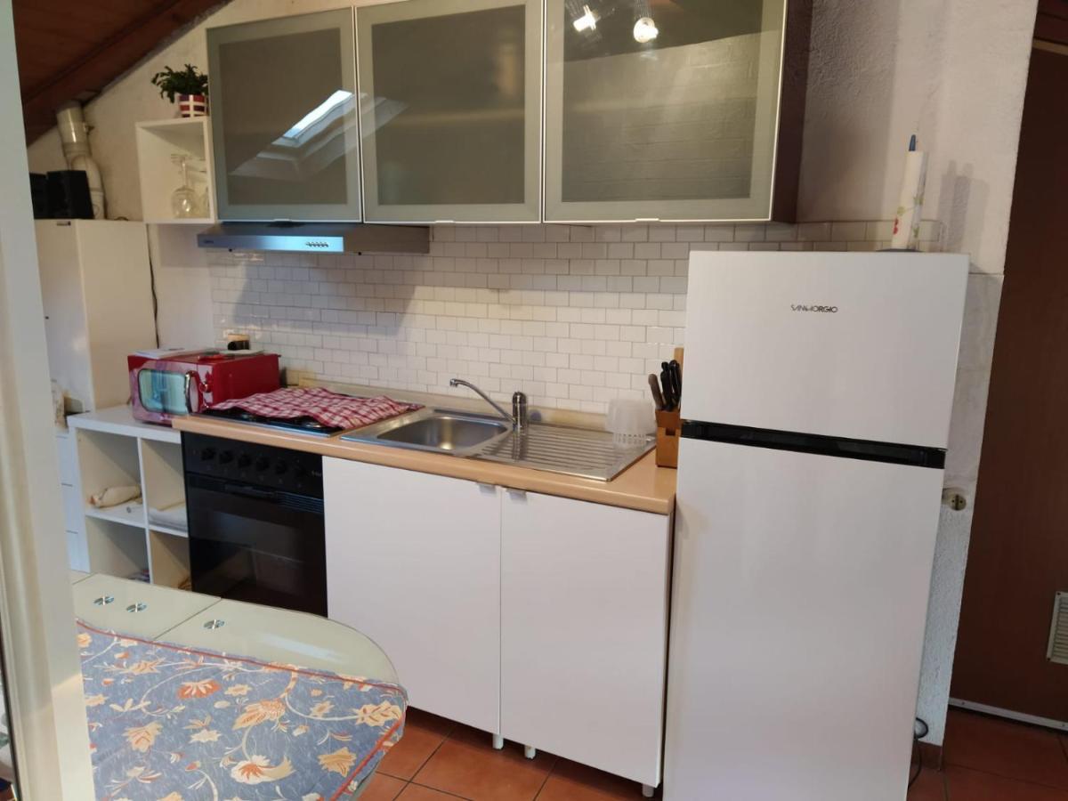 Little 58 Apartment Luino Exterior photo