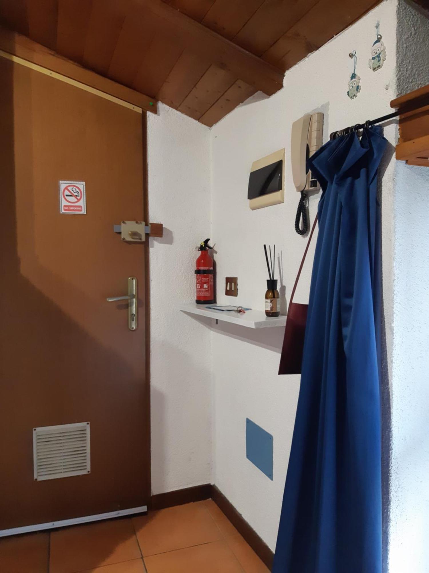 Little 58 Apartment Luino Exterior photo